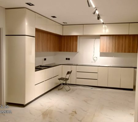 توريد المواد والديكورات